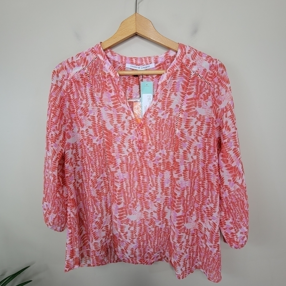 NWT Collective Concepts Coral Salford V-neck Blouse Size Small Office Work